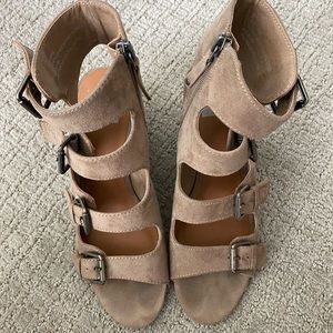 Hardly worn summer wedges!